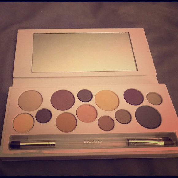 Clinique Other - Authentic Clinique Eyeshadow Palette, never used